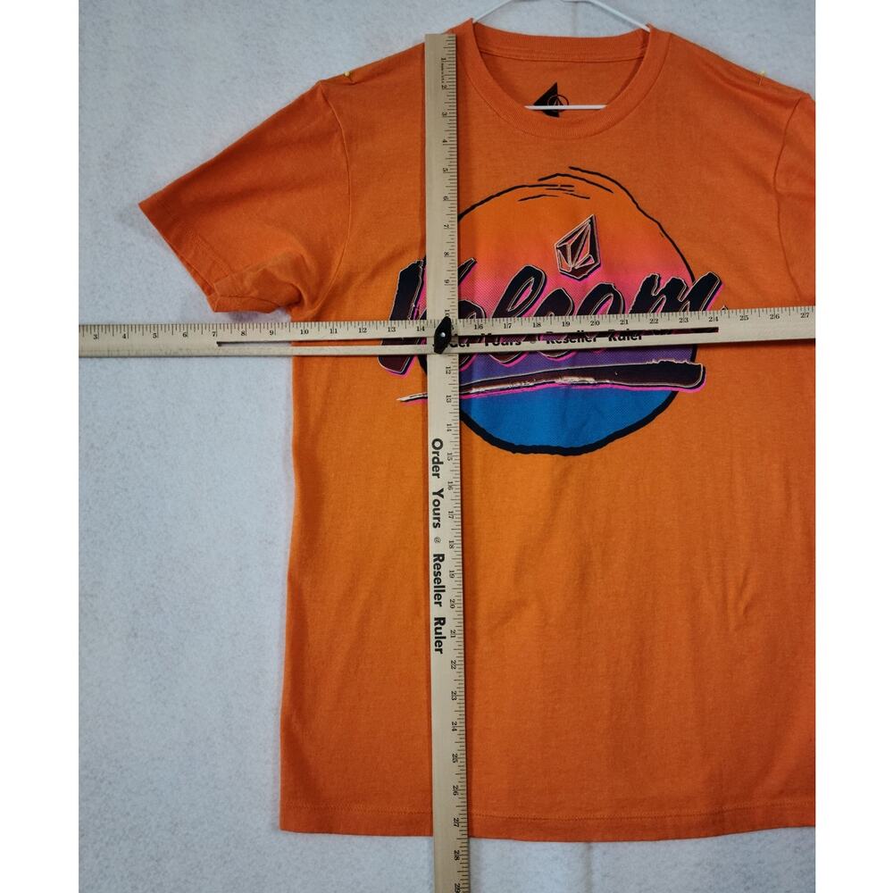 Volcom Graphic Short Sleeve T-Shirt, Men Size Medium, PRE-OWNED - Picture 4 of 5